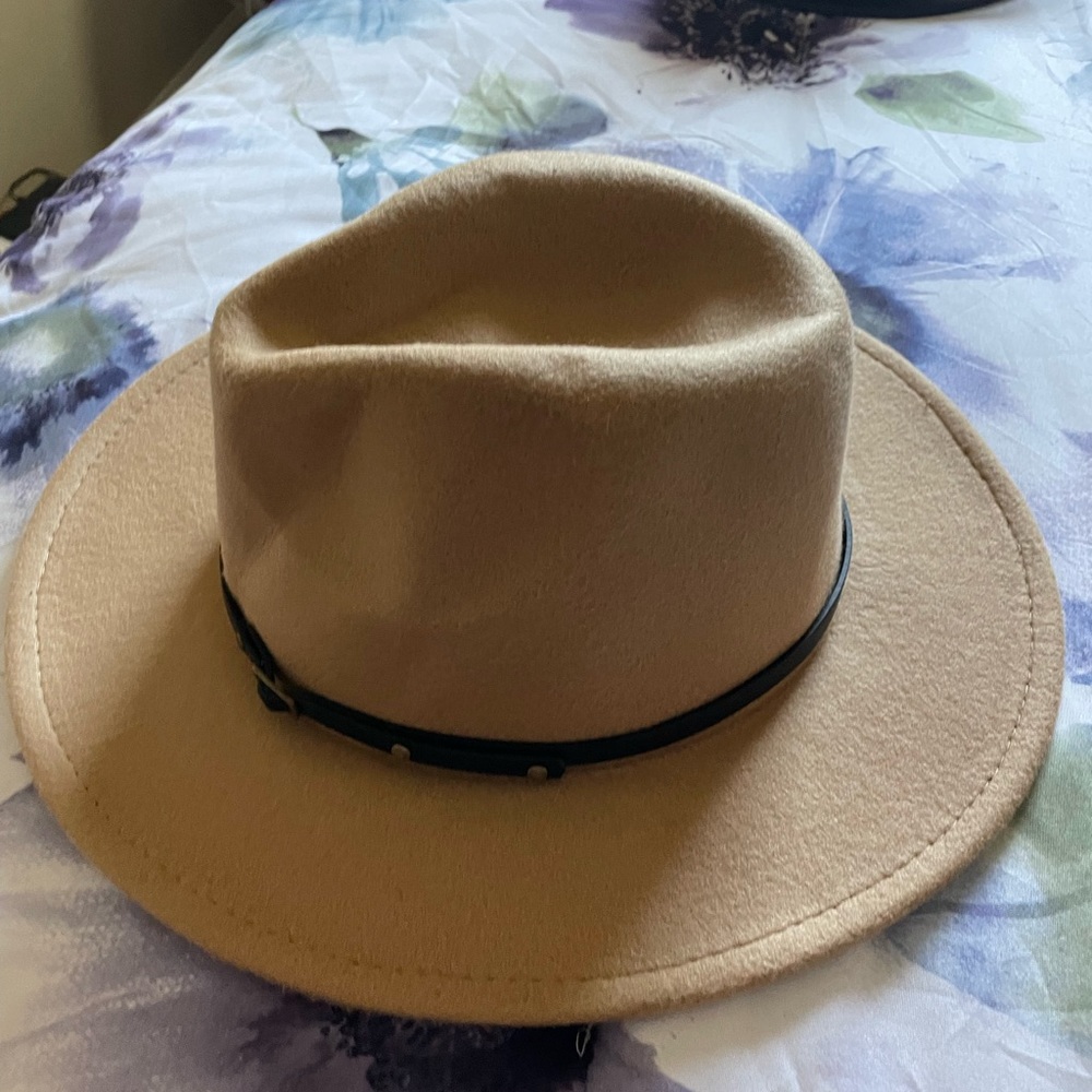 Belted Fedora hat tan color